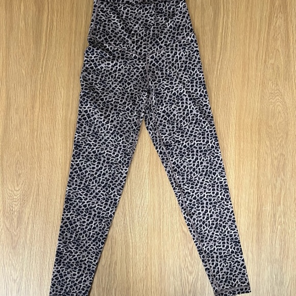 OFFLINE By Aerie Real Me XTRA High Waisted Legging - Picture 1 of 2